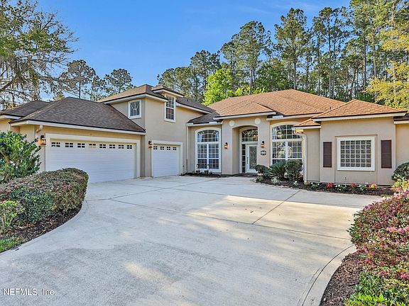 3rd image of 185 Pinehurst Pointe Dr