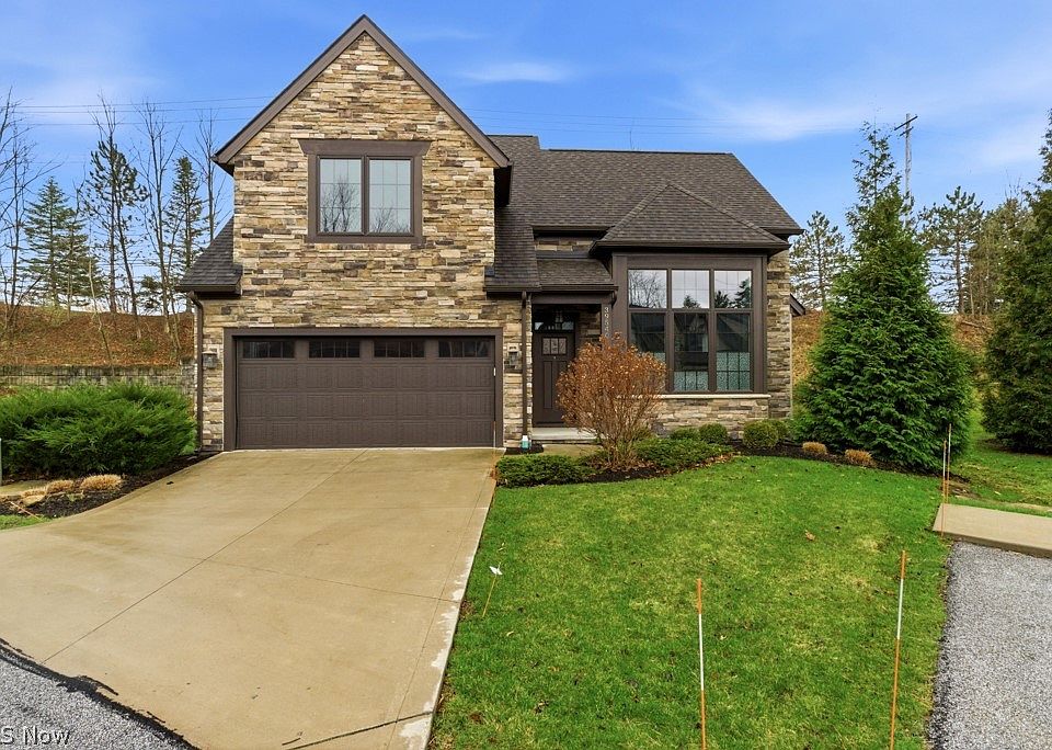 1st image of 39540 Tudor Dr