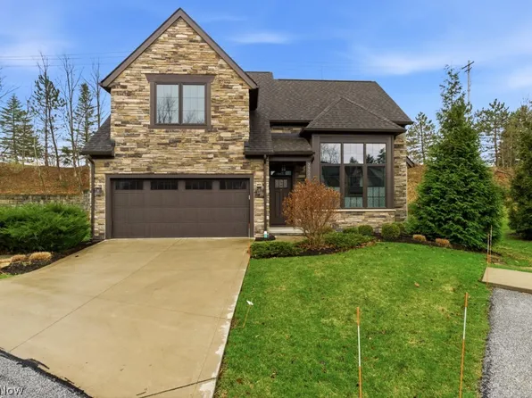 39540 Tudor Dr, Kirtland, OH 44094