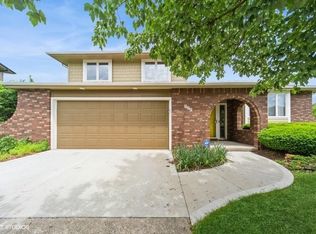 521 51st St, West Des Moines, IA 50265