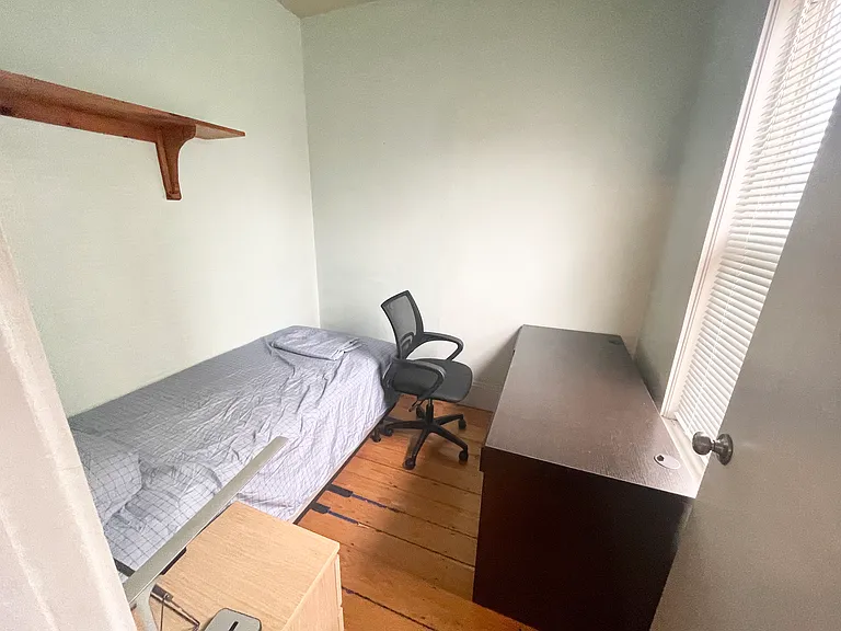 1562 Tremont St #2 — Photo 7