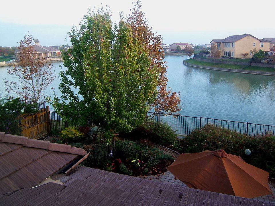 1st image of 3557 Bridgeway Lakes Dr