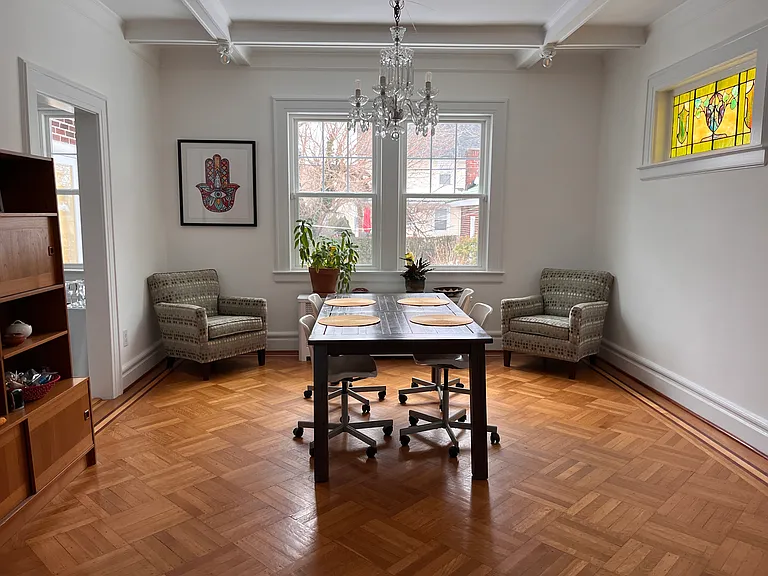 80 Montrose St — Photo 8