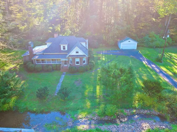 694 Hutton Branch Rd, Marion, VA 24354