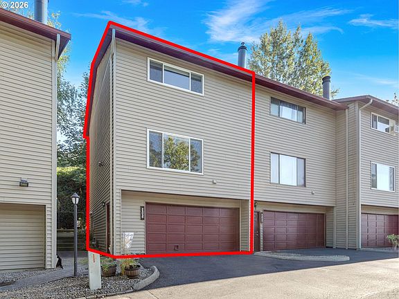 2nd image of 24046 NE Treehill Dr