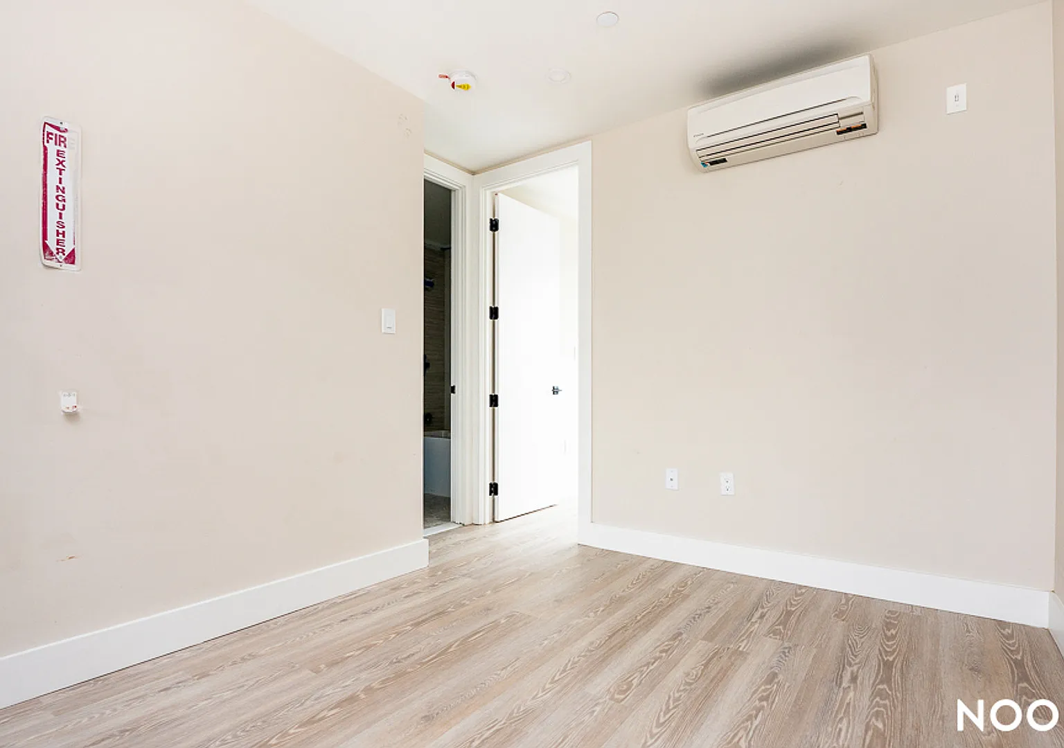 375 Knickerbocker Ave — Photo 3