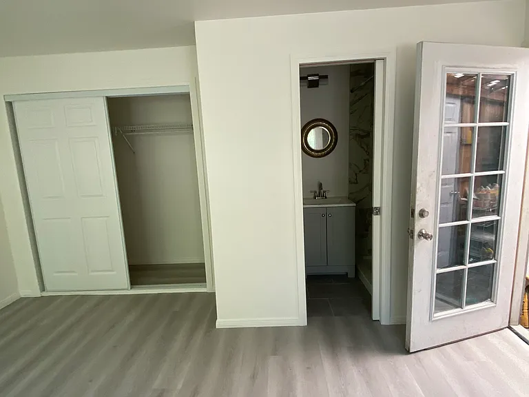 38 N Euclid Ave #B — Photo 4