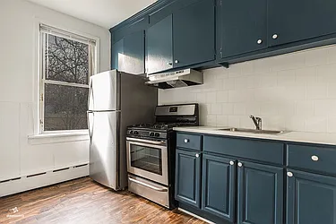 Rented by Dixon Advisory USA Inc.