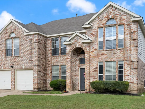 7724 Brook Meadow Ln, Fort Worth, TX 76133