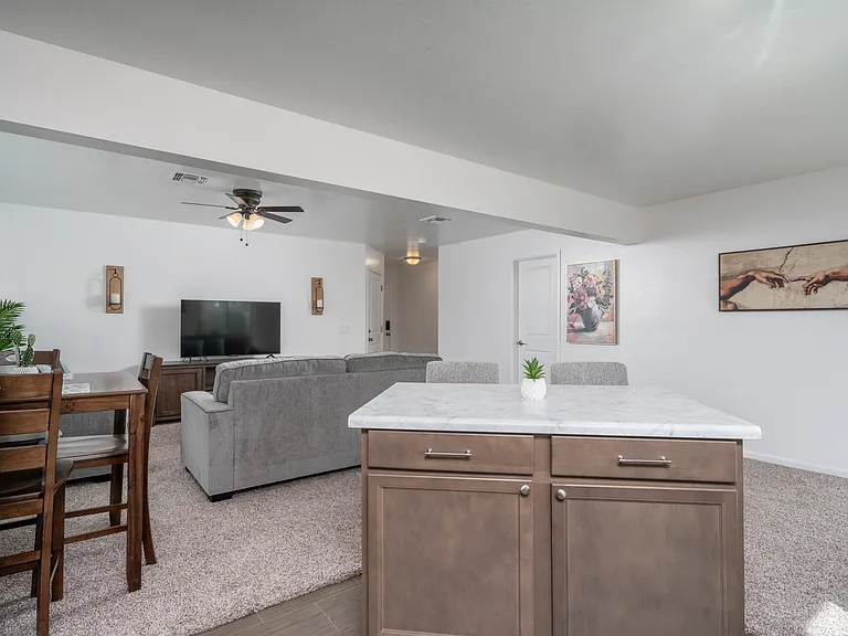 1640 N Cameron St #1640 — Photo 6