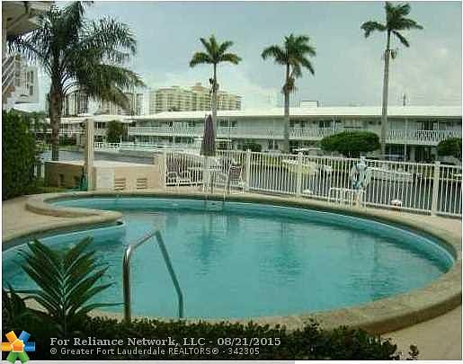 5th image of 2824 NE 33rd Ct APT 11