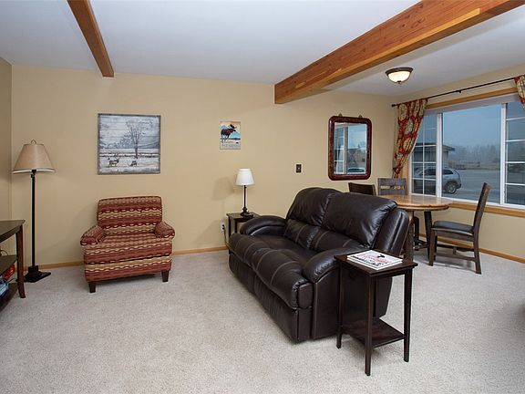 5th image of 740 Lower Continental Dr Unit 20