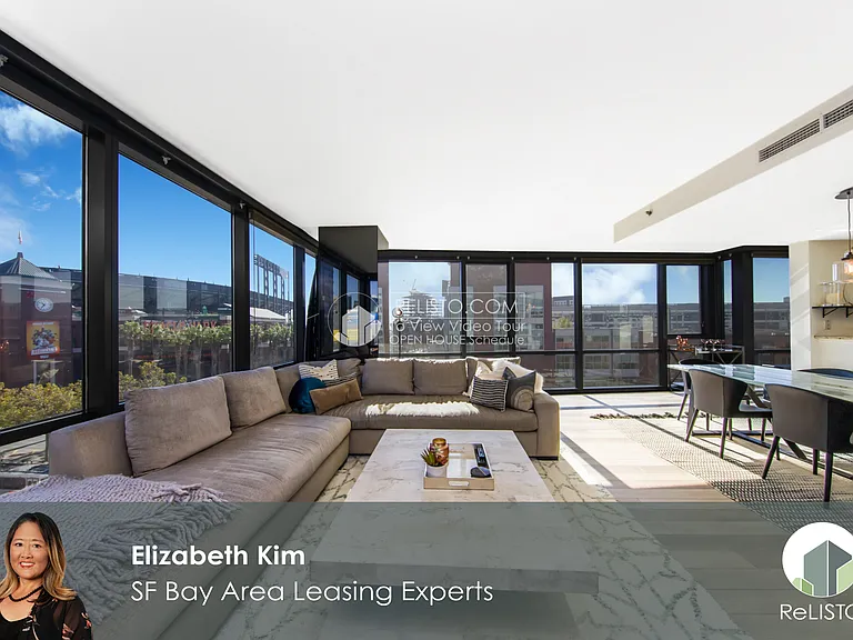 250 King St #652 — Photo 1