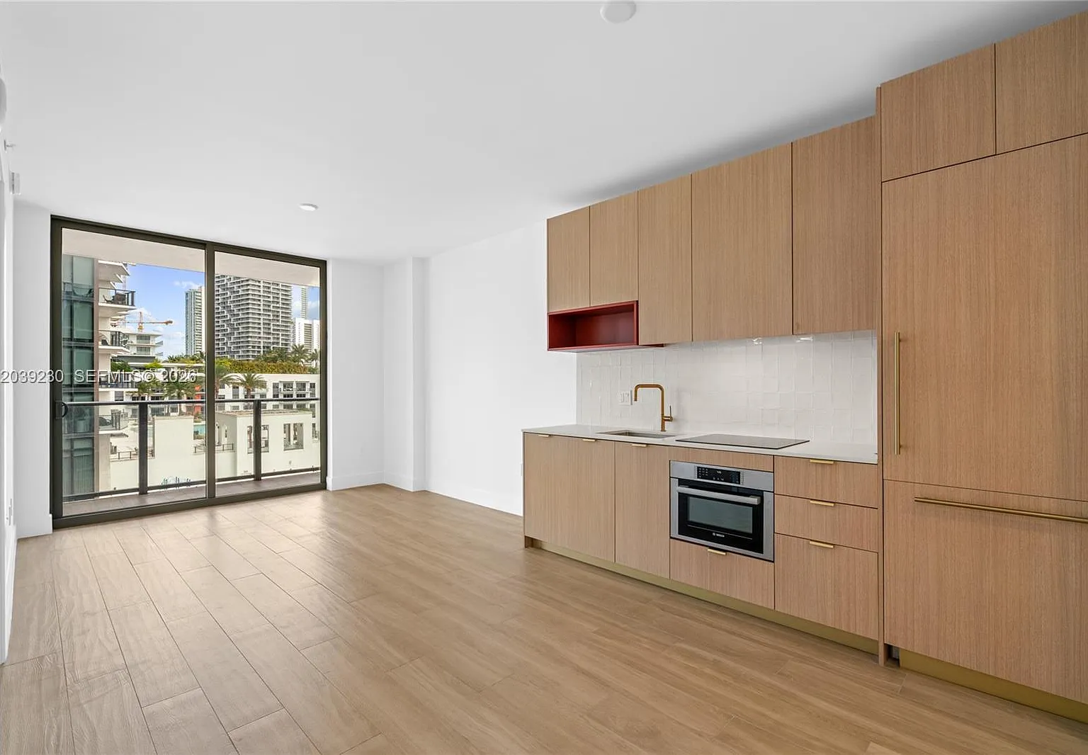 1 bed, 1.0 bath, 598 sqft, $3,800 — Photo 3