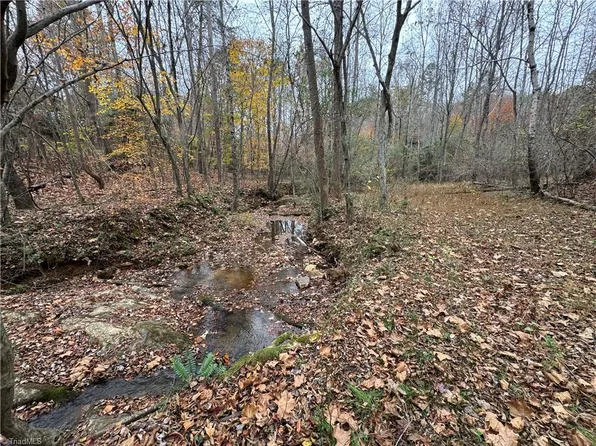 2546 State Highway 66 N, Westfield, NC 27053