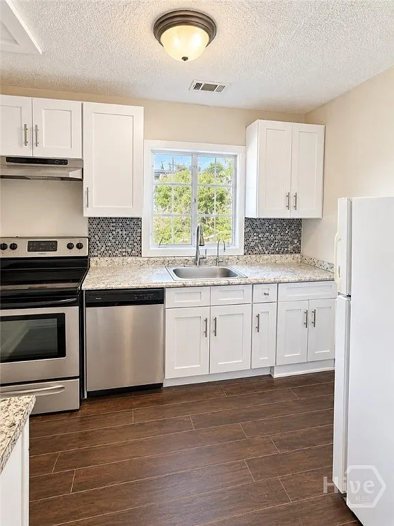 2 bed, 2.0 bath, 800 sqft, $1,550 — Photo 4