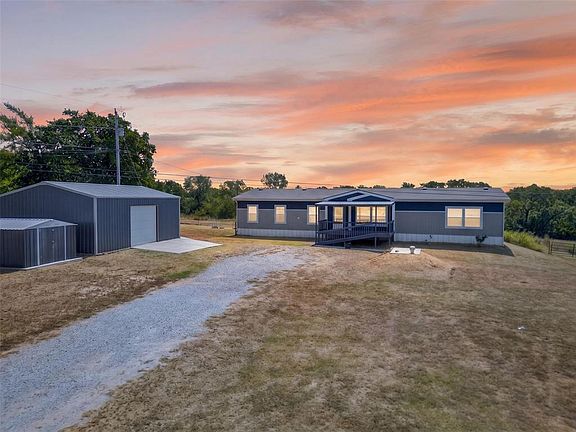 2nd image of 35749 Honeysuckle Ln