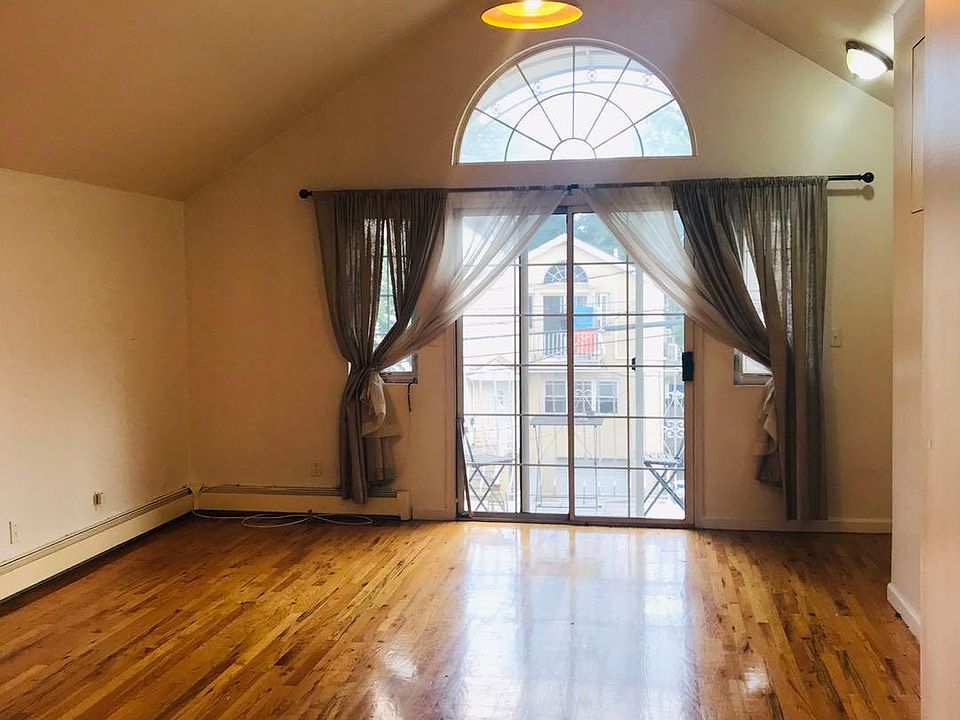 1st image of 6625 53rd Ave Floor 2
