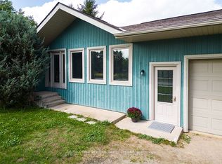 98 George St, Clearview, ON L0M 1G0