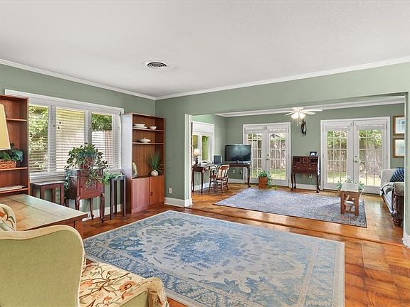 2nd image of 3237 Plymouth Pl