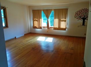 8330 W Ruby Ave, Milwaukee, WI 53218