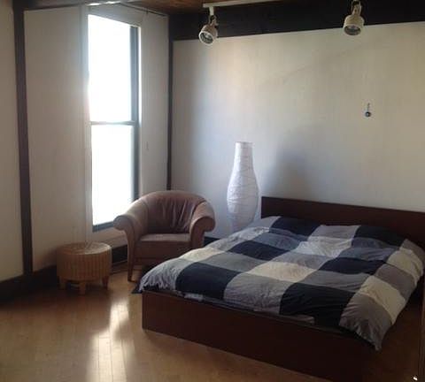3rd image of 1850 N Lincoln Ave #2