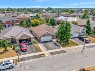 7 Chestnut Dr, Belleville, ON K8N0M9