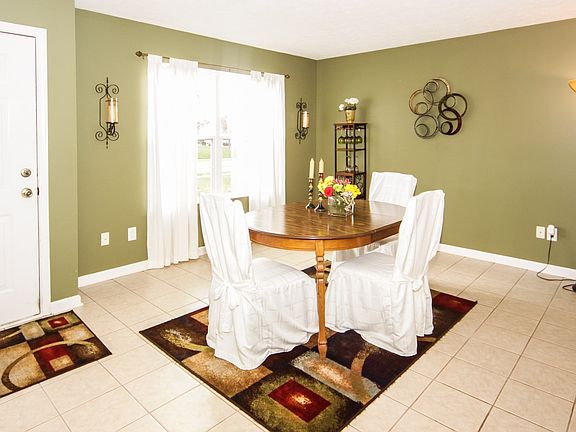 4th image of 808 Heatherwood Dr
