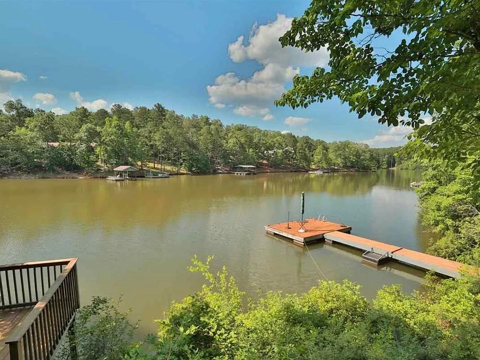 2nd image of 257 Eastridge Dr