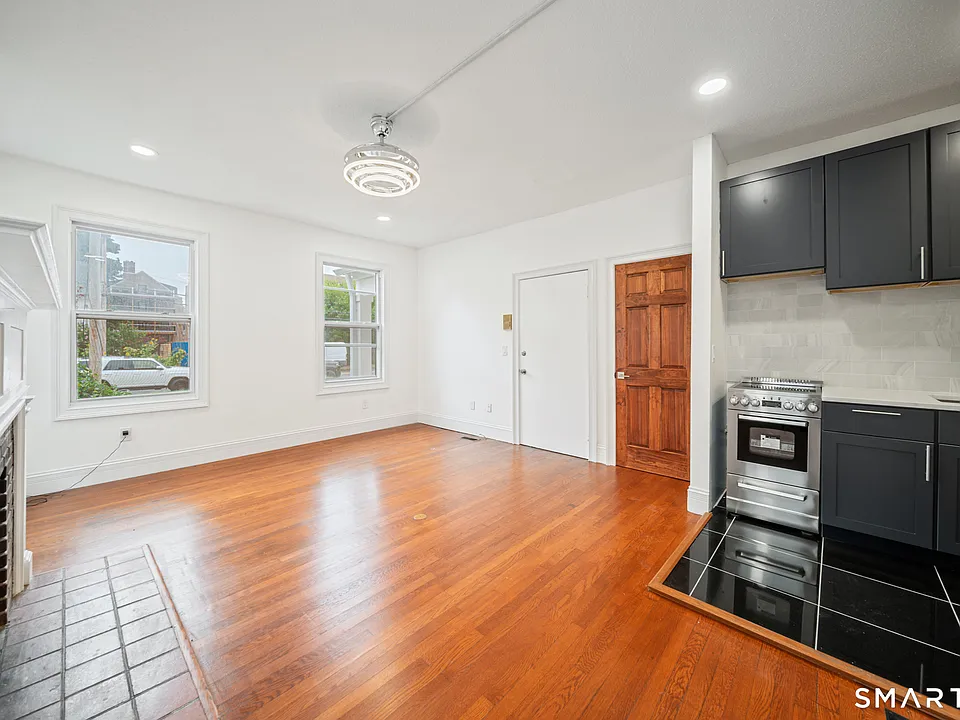 347 Alden Ave #2