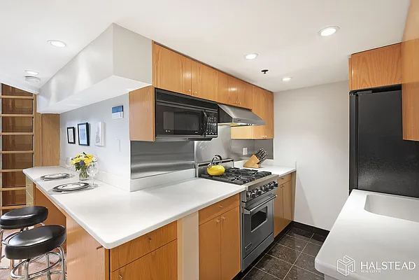 Sold by Halstead Real Estate | media 6