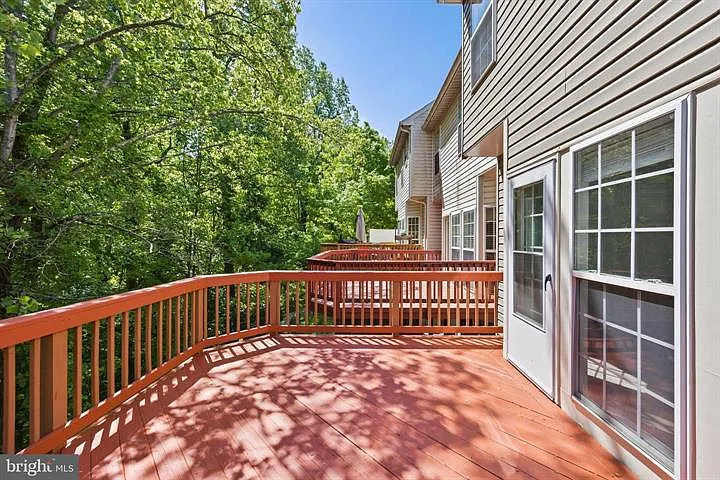 8880 Papillon Dr — Photo 15