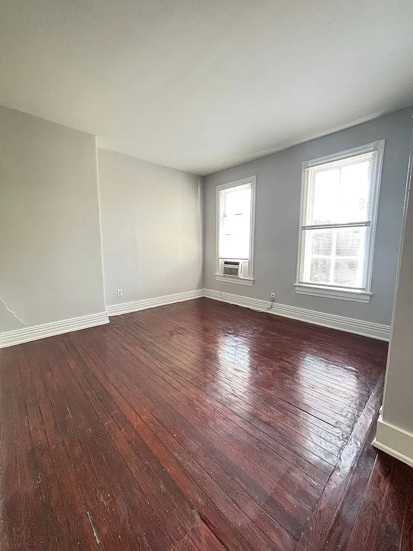 1406 S. 1st Street — Photo 4