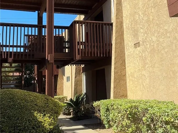 1000 W Macarthur Blvd, Santa Ana, CA 92707