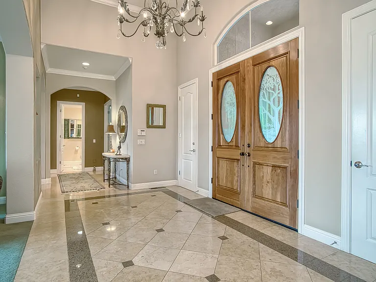 2703 Brush Creek Rd — Photo 10