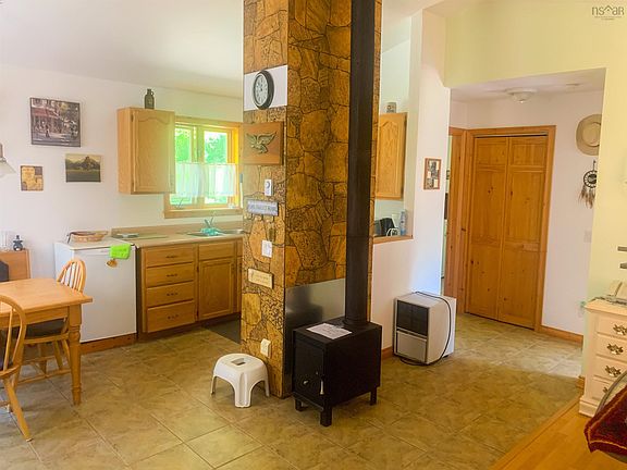 5th image of 300 Pine Prince Dr