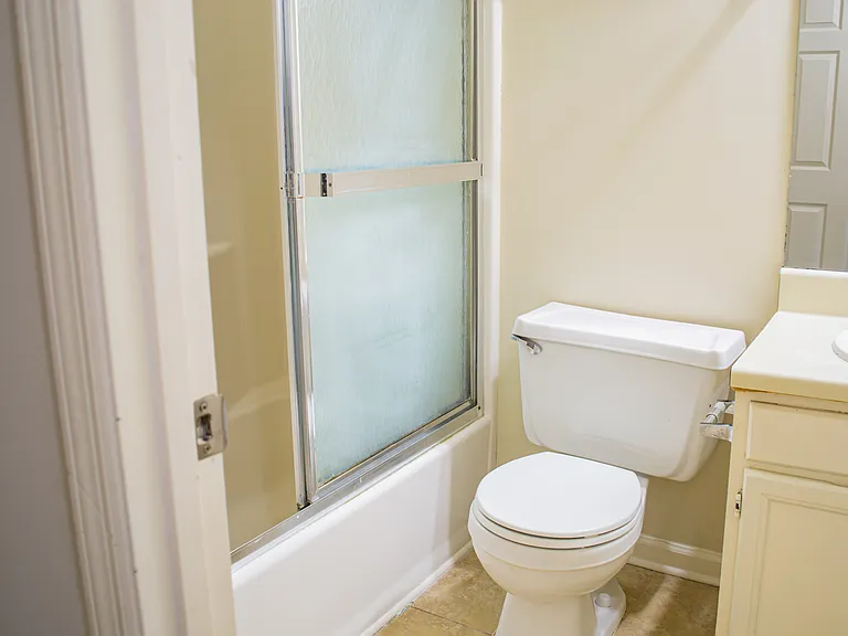 608 Wood Knoll Ct — Photo 22