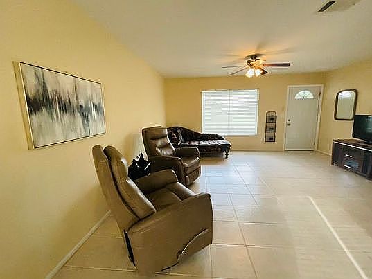 5th image of 3221 Nekoosa St