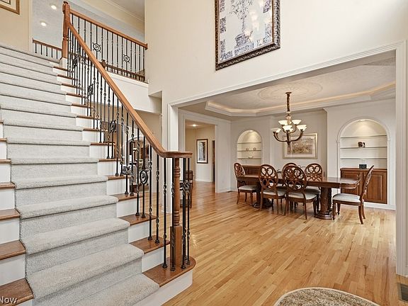 2nd image of 4471 Forest Brooke Ct N