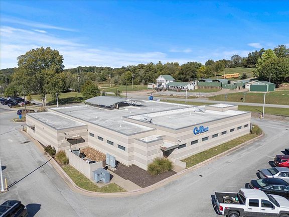 03 5201 Willow Creek Dr 3