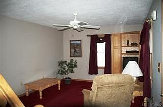 3rd image of 40 Wilson Ave