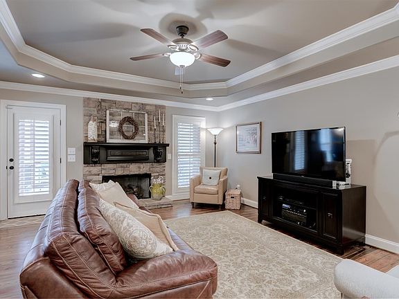 4th image of 6460 Glen Forest Dr