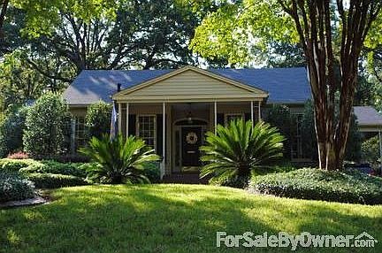 Front Exterior
						:
						Features Circle Driveway, Beautiful Landscaping, Porch with Bevolo Lantern
