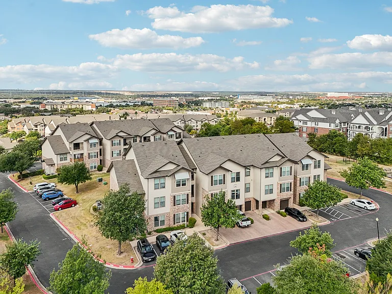 Las Brisas Apartments in Round Rock, Texas