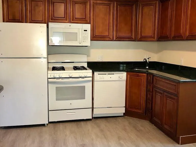 3 Walcott St #2 — Photo 3