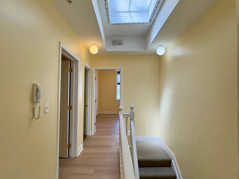 2210 N Charles St — Photo 28