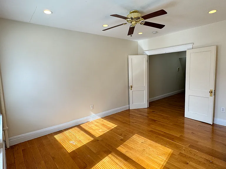 240 Kelton St #7 — Photo 6