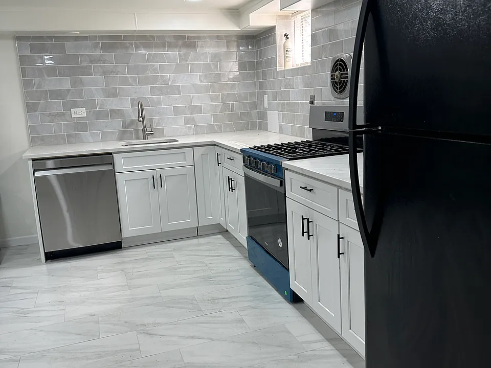 1225 Inwood Ter #1