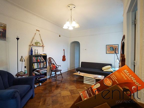 3rd image of 967 Bergen St APT 3B