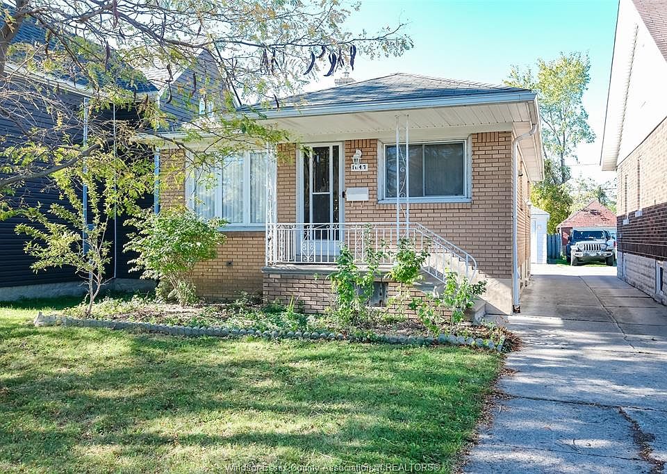 1st image of 1647 Benjamin Ave